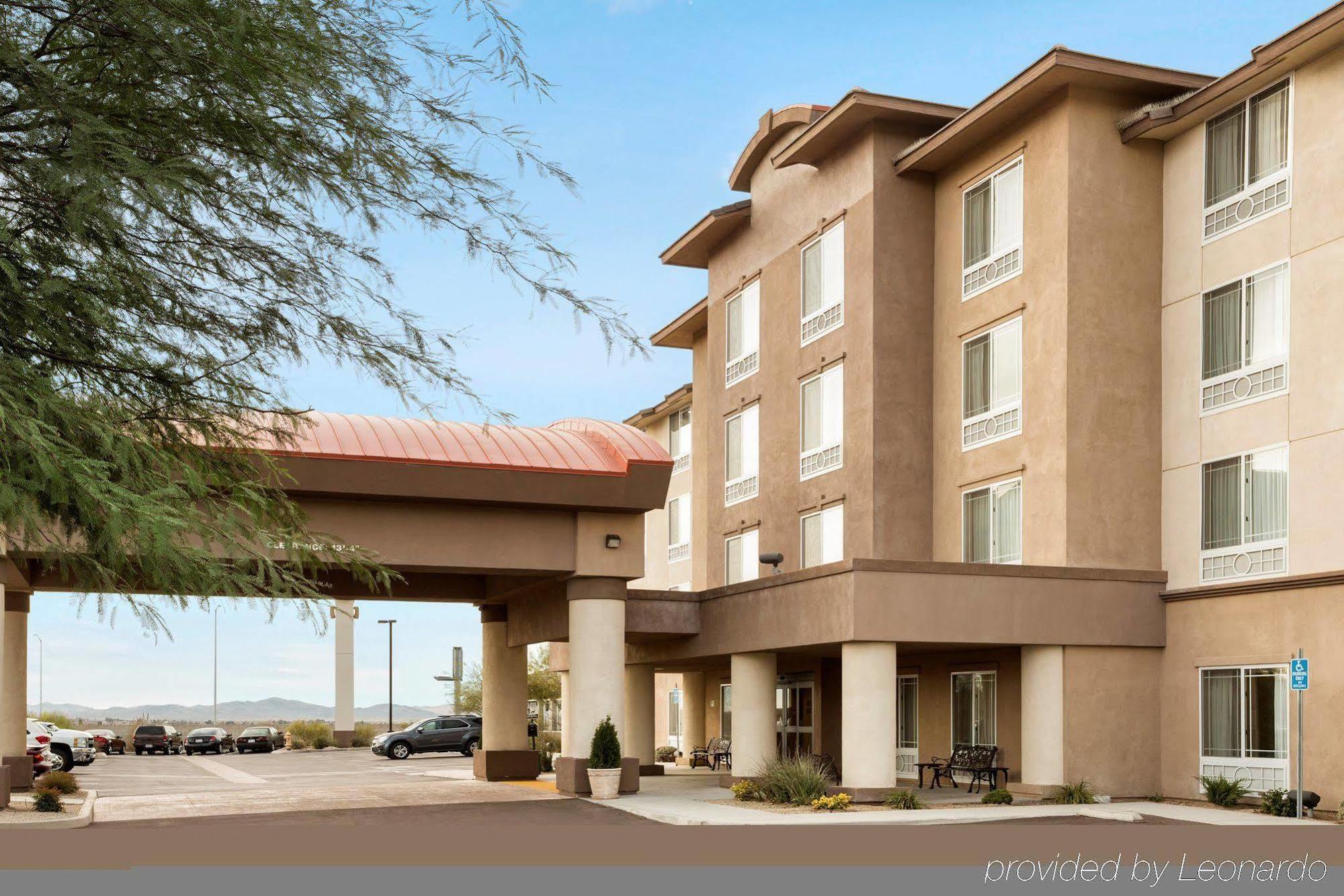 Holiday Inn & Suites - Barstow, An Ihg Hotel Exterior photo
